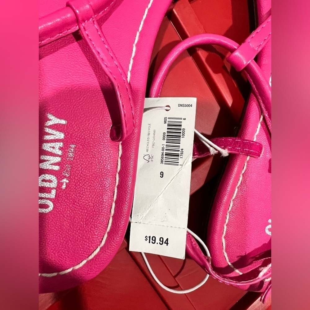 NEW NWT Old Navy women’s sandals pink 9 - Picture 2 of 7